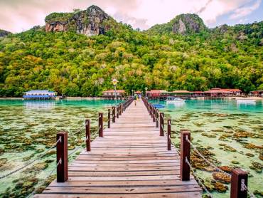 Bootsanleger in Richtung Bohey Dulang Island