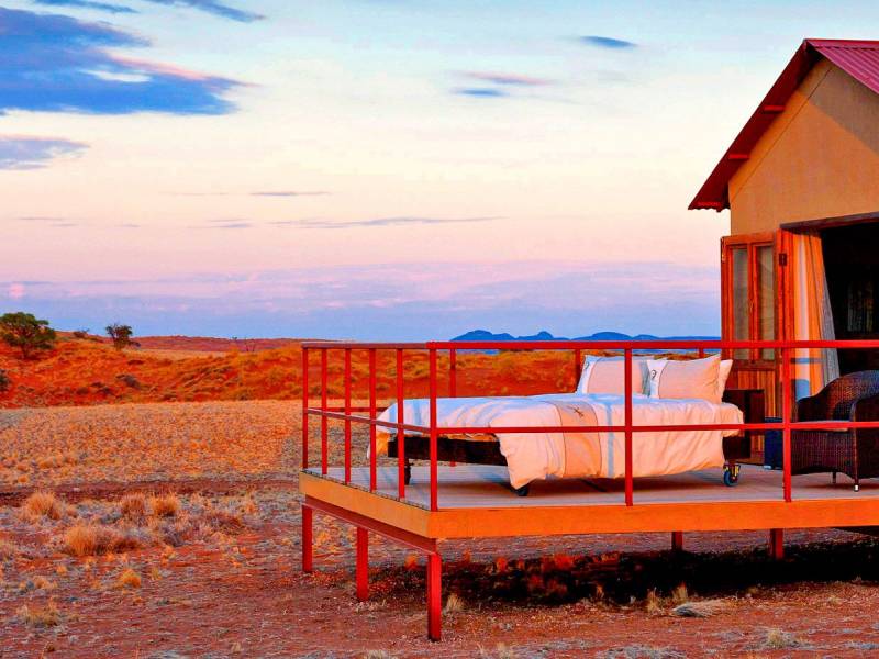 Namib Dune Star Camp |  Peter Pack, Pack Safari / Chamleon
