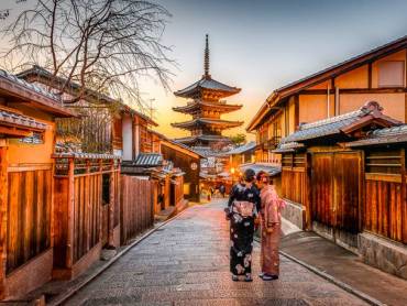 Geishas in der Altstadt von Kyoto