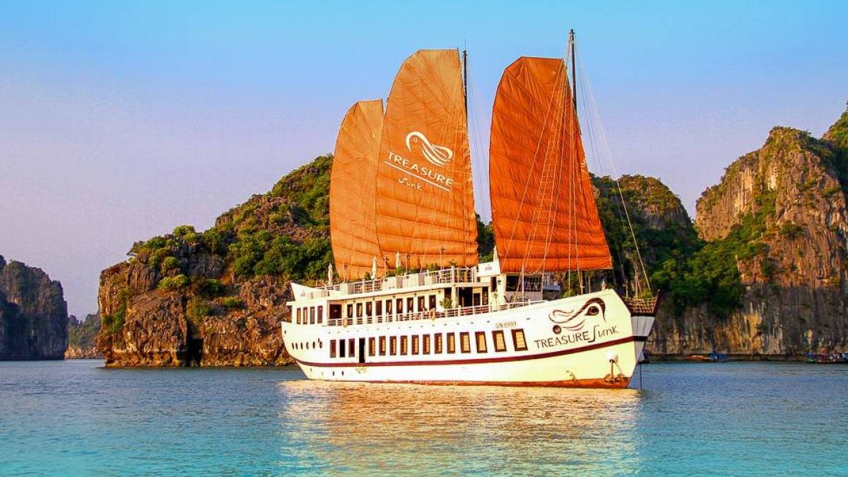 Dschunke Treasure Junk |  Treasure Junk / Chamleon