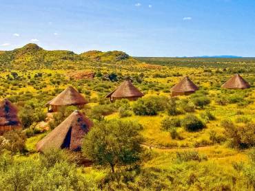 Onjala Lodge |  Peter Pack, Pack Safari / Chamleon