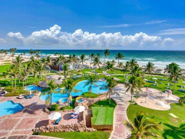 Crowne Plaza Salalah Resort |  Crowne Plaza Salalah Resort / Chamleon