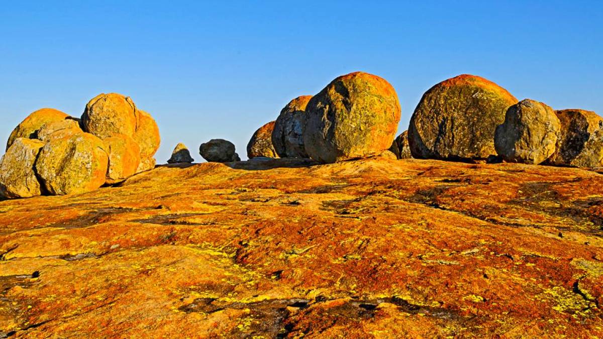 Grabsttte im Matobo-Nationalpark |  Kai-Uwe Kchler, Art & Adventure / Chamleon