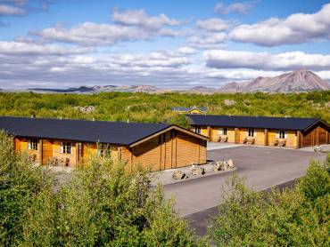 Vogafjos Guesthouse |  Peter Pobocek, Vogafjos Guesthouse / Chamleon