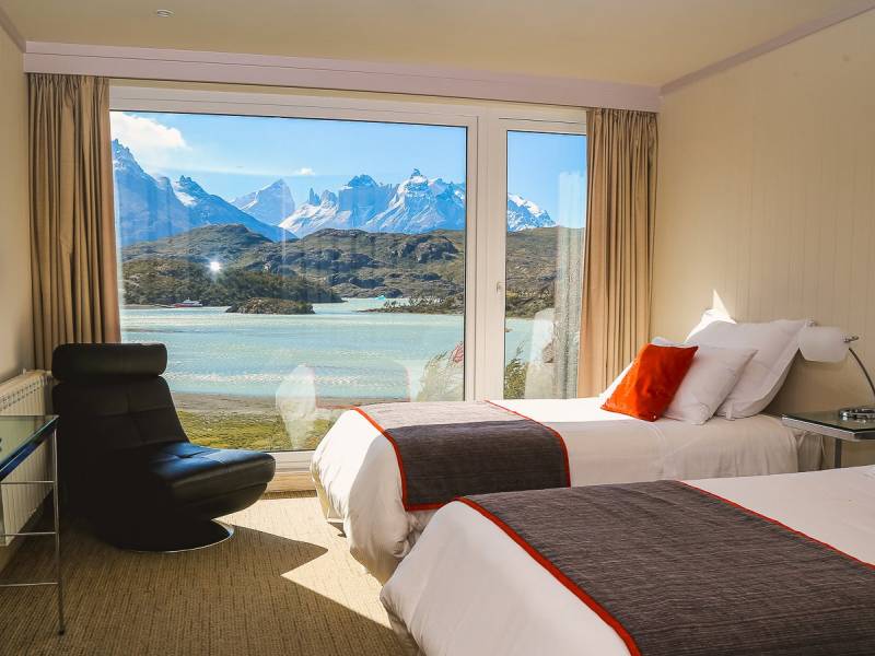 Hotel Lago Grey |  Rodolfo Soto, Hotel Lago Grey / Chamleon