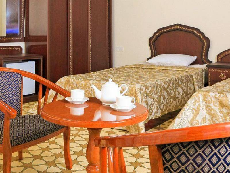 Devonbegi Hotel |  Devonbegi Hotel / Chamleon