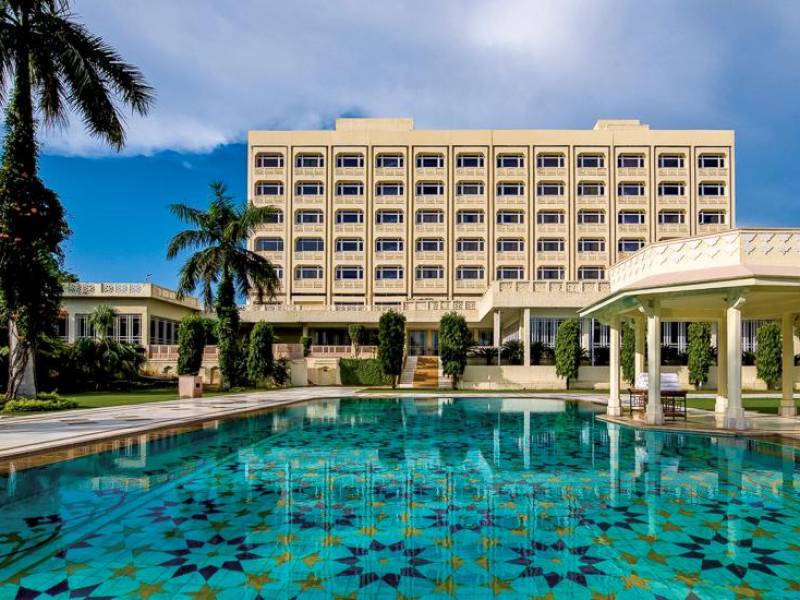 Gateway Hotel in Agra |  Gateway Hotel / Chamleon