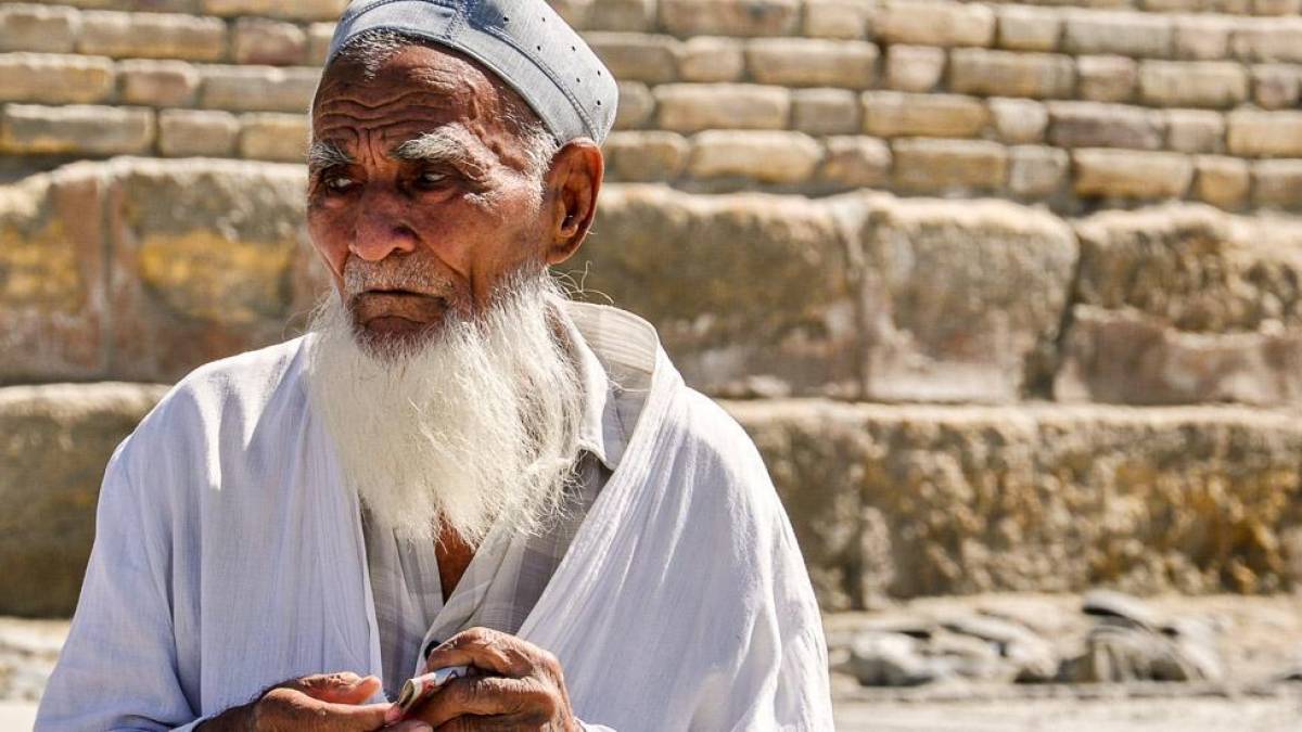 Greis in Buchara |  Petra Mller / Chamleon