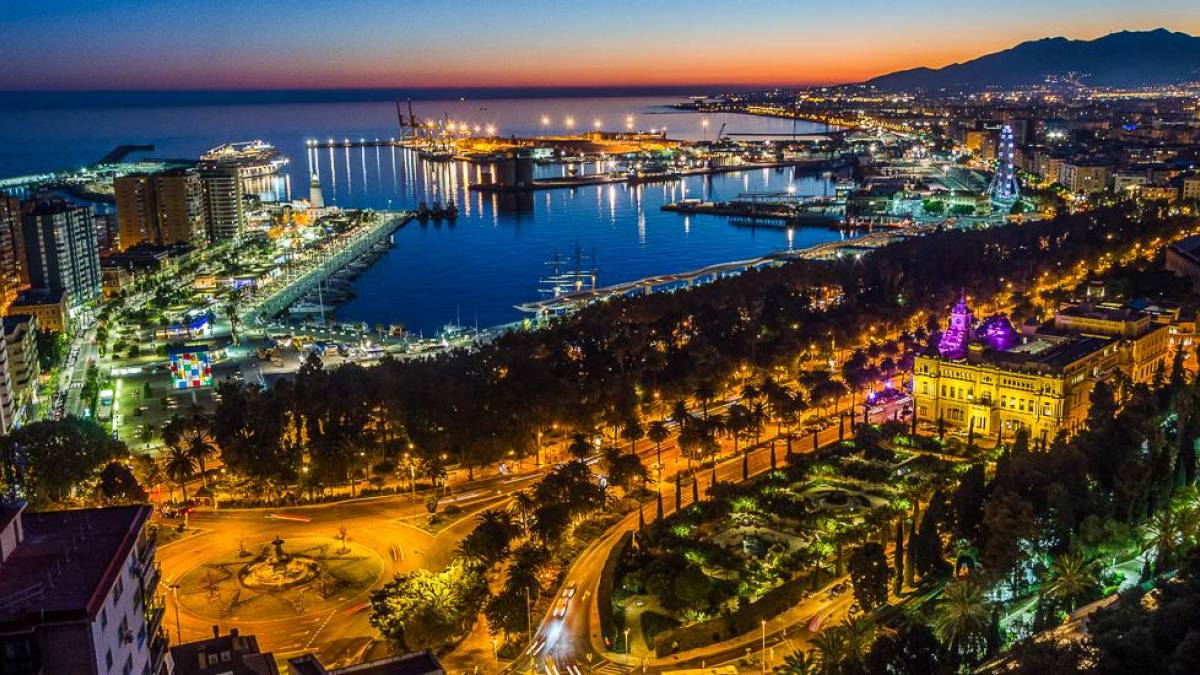 Blick auf den Hafen von Malaga |  David Becker, Unsplash / Chamleon