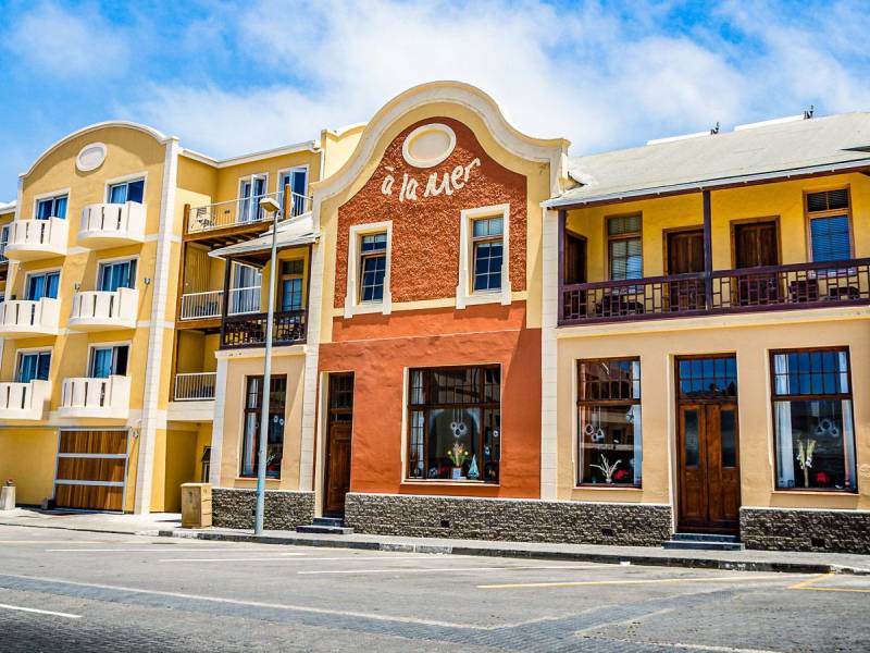 Pension A La Mer |  Cale Brewin, Pension A La Mer / Chamleon