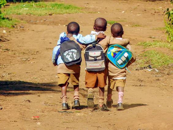 Malaika Schulkinder |  Malaika e.V.