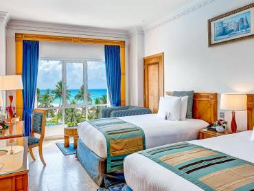 Crowne Plaza Salalah Resort |  Crowne Plaza Salalah Resort / Chamleon