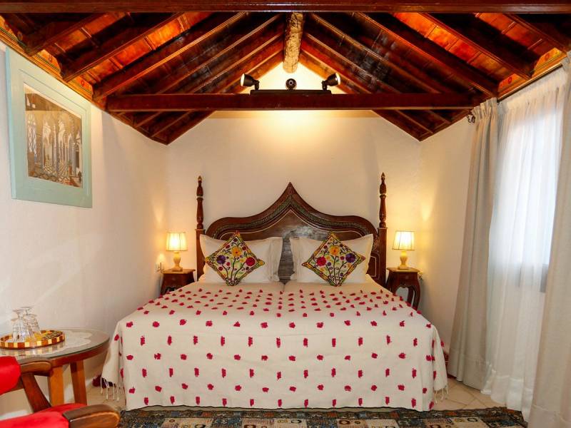 Riad Cherifa |  Riad Cherifa / Chamleon