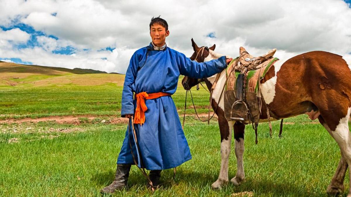 Mongolischer Reiter in der Steppe |  Bartosz Hadyniak, iStockphoto.com / Chamleon
