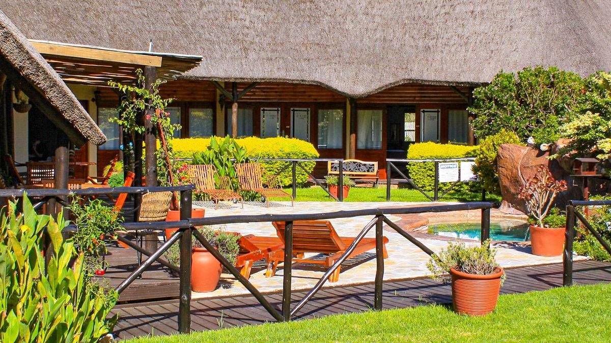 Elephants Footprint Lodge |  Elephants Footprint Lodge / Chamleon