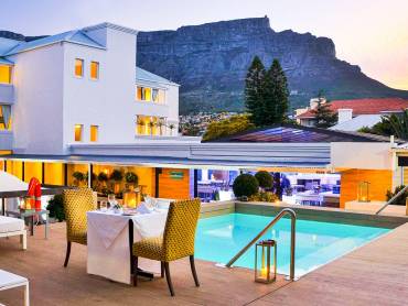 The Cape Milner |  The Cape Milner / Chamleon