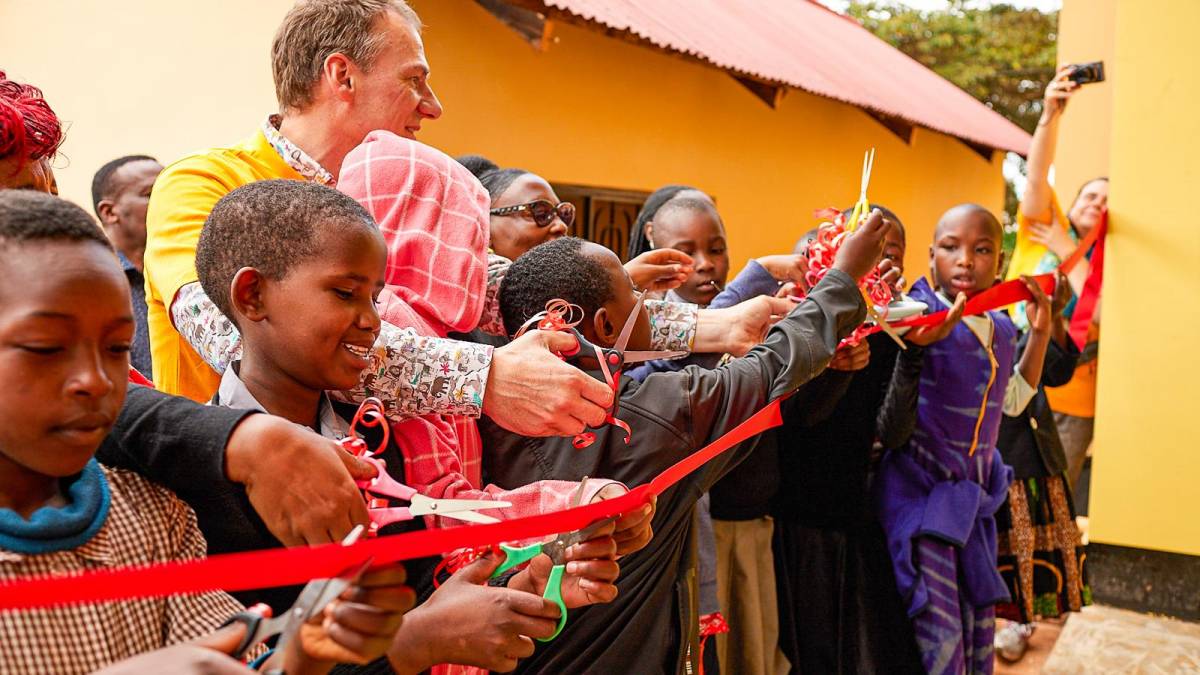 Erffnung des Mwema Mdchenhauses |  Stephan Auner / Chamleon