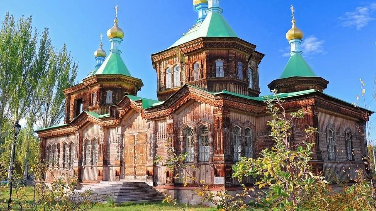 Russisch-orthodoxe Kirche in Karakol |  Novi Nomad / Chamleon