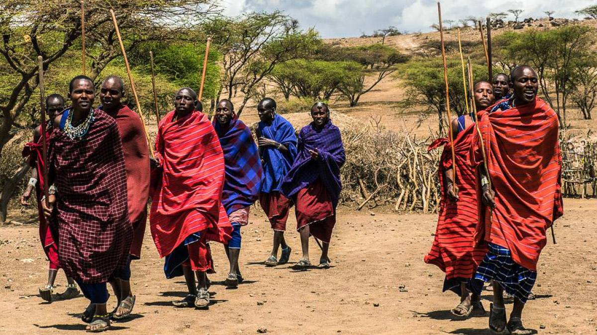 Bei den Massai |  Hannes Schleicher / Chamleon