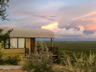 Ugab Terrace Lodge |  Carsten von Lttwitz, Packsafari / Chamleon