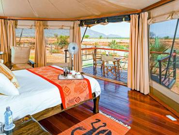 Ashnil Samburu Camp |  Neil Thomas, Ashnil Samburu Camp / Chamleon