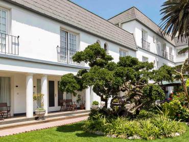 Hansa Hotel |  Hansa Hotel / Chamleon