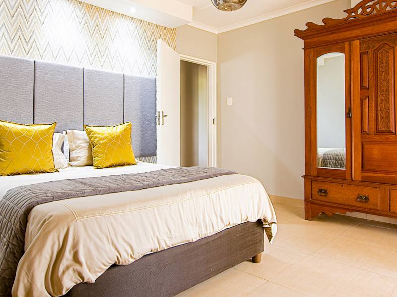 Longhill Lodge |  Longhill Lodge / Chamleon