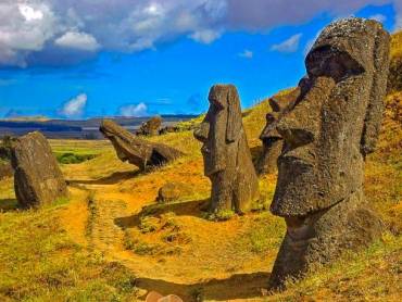 Moais, die Steinstatuen auf der Osterinsel