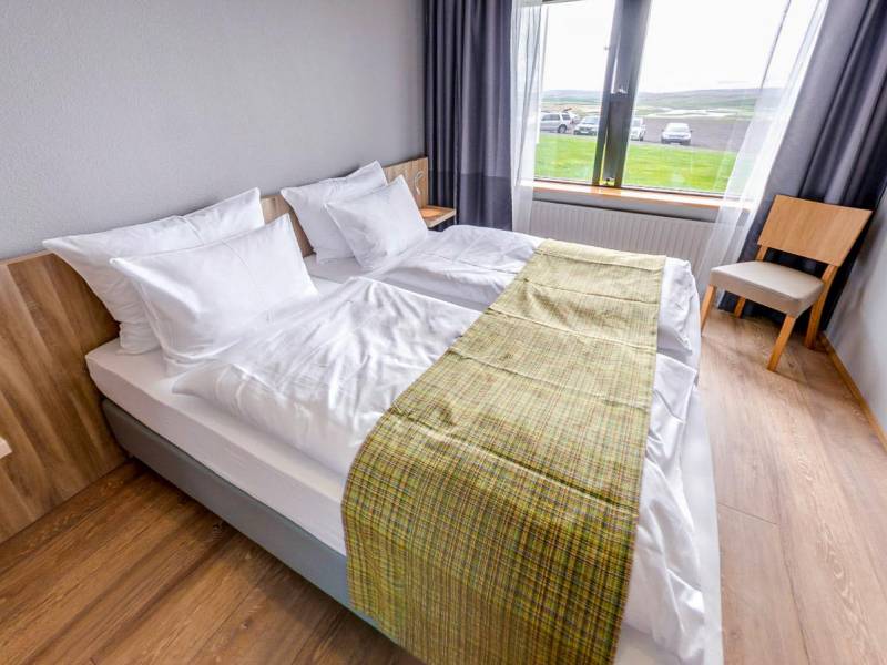 Hotel Laugarbakki  |  Hotel Laugarbakki / Chamleon