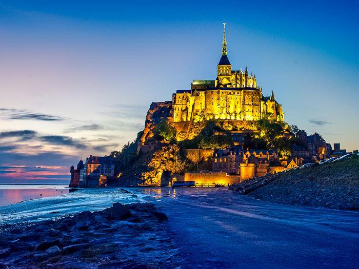 Mont Saint Michel im Abendlicht |  Andre Ouellet, Unsplash / Chamleon