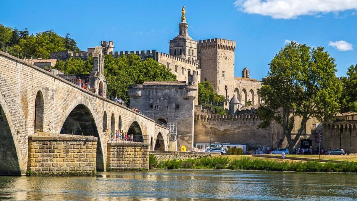 Brcke und Papstpalast in Avignon |  Gilles Lagnel, Pixabay / Chamleon