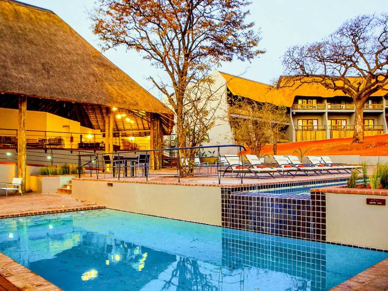 Chobe Bush Lodge |  Chobe Bush Lodge / Chamleon