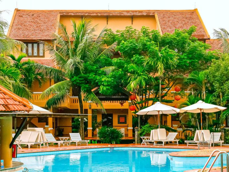 Vinh Hung Riverside Resort |  Christian Hergenrther / Chamleon