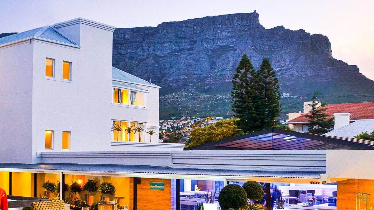 The Cape Milner |  The Cape Milner / Chamleon