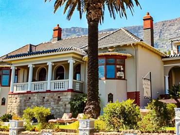 Cape Riviera Guesthouse |  Cape Riviera Guesthouse, Fairfield Tours / Chamleon