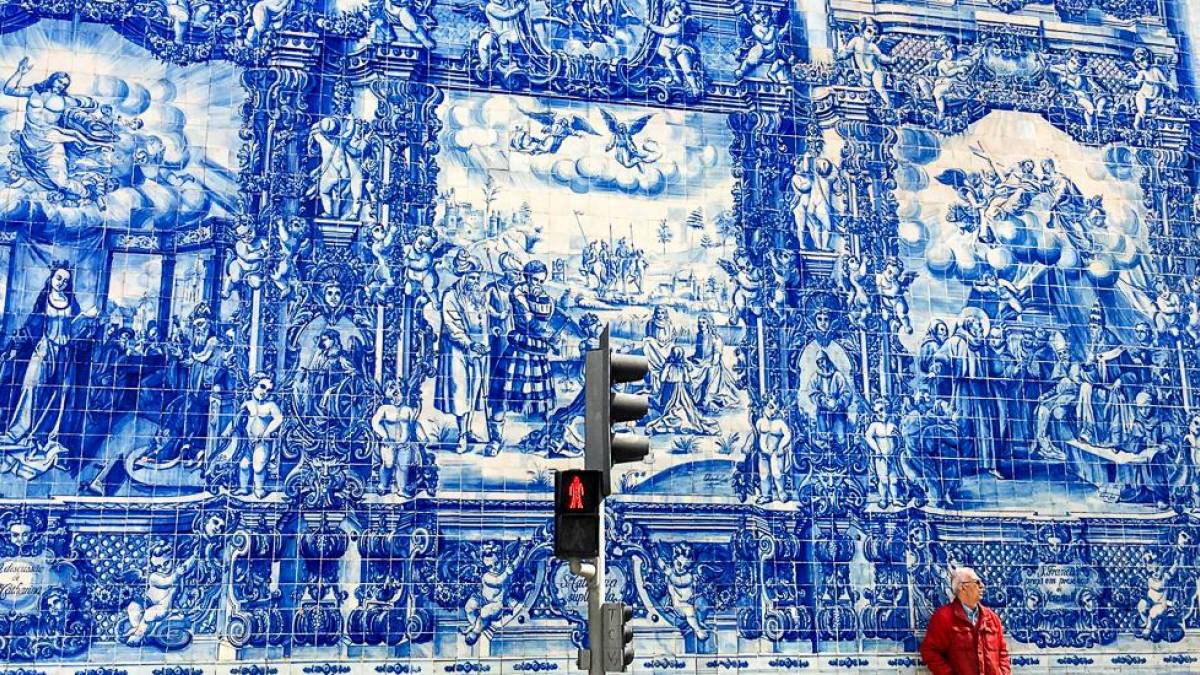 Kunstvolle Azulejos in Porto |  Serge Le Strat, Unsplash / Chamleon