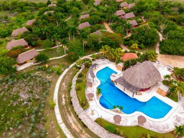 Hacienda Sotutade Peon |  Hacienda Sotutade Peon / Chamleon