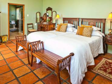 La Plume Guesthouse |  La Plume Guesthouse, Fairfield Tours / Chamleon