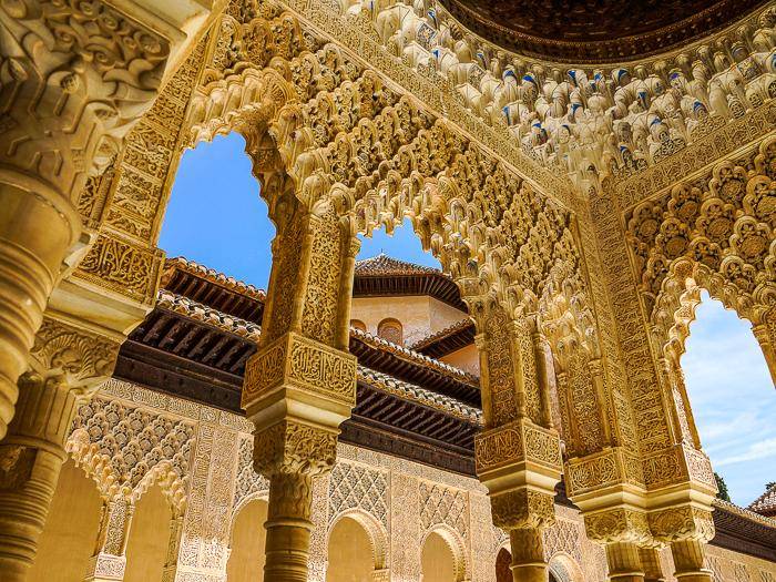Arabesken im Lwenhof der Alhambra |  Frank Nrnberger, Pixabay / Chamleon