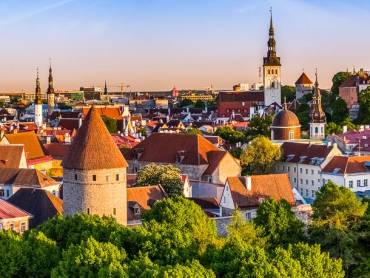 Altstadt von Tallinn im Abendlicht