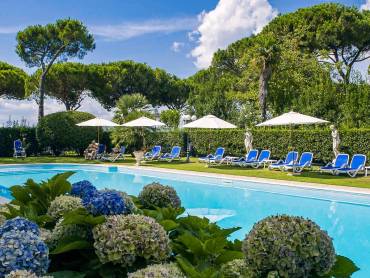 Hotel Royal in Bolsena |  Hotel Royal / Chamleon