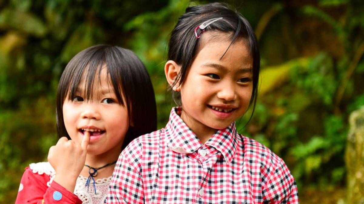 Kinder in Namg Cang |  Go Indochine / Chamleon