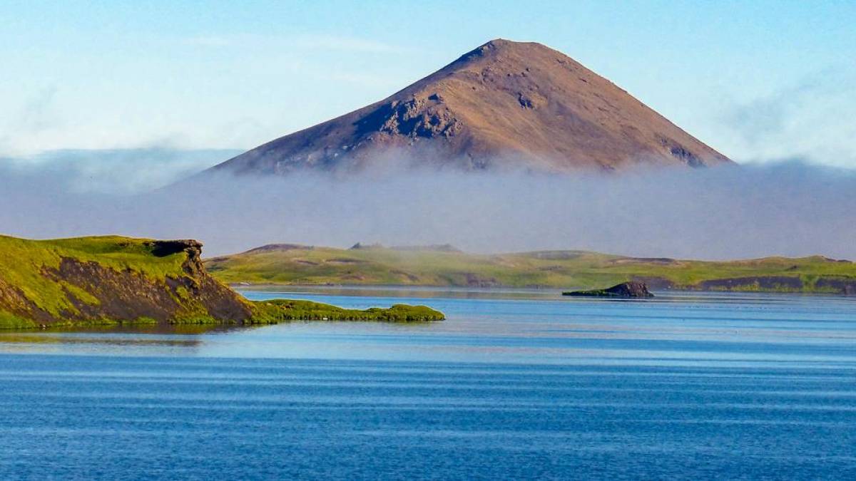 Nebel am Mvatn See |  Jeannette Lobert / Chamleon