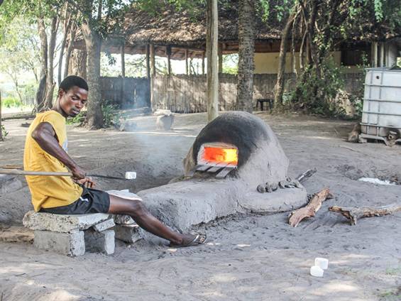 Glasschmelzofen im Projekt |  Thomas Mller, Pack Safari