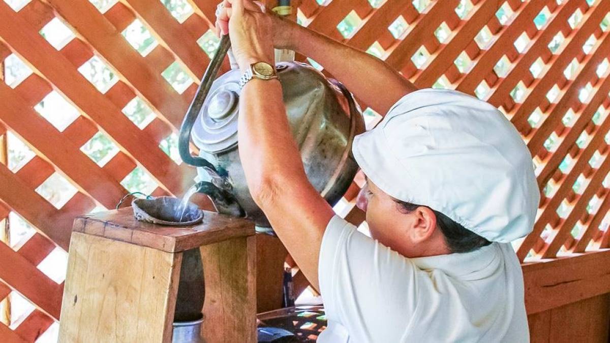 Der Kaffeeautomat |  Marlies Schne / Chamleon