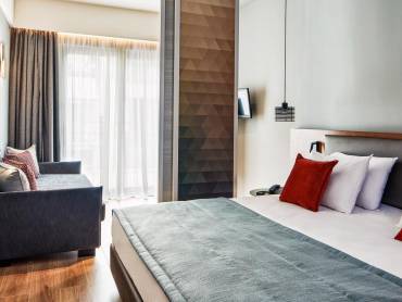 Achilleas Hotel |  Christos Drazos, Achilleas Hotel / Chamleon