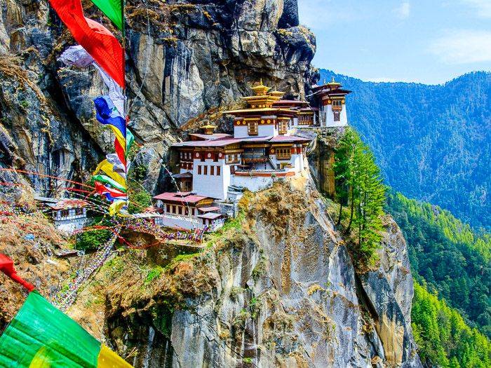 Tiger Nest - Taktsang Lhakang |  Kai-Uwe Kchler, Art & Adventure / Chamleon