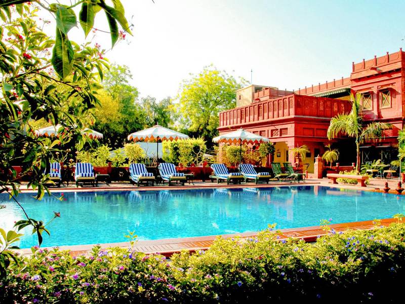 Ratan Vilas |  Ratan Vilas / Chamleon