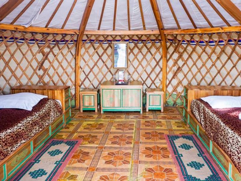 Ongi-Kloster-Jurtencamp |  Anne Davids / Chamleon