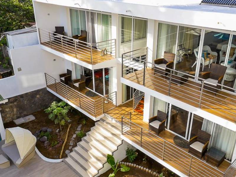 Ikala Galapagos Hotel |  Ikala Galapagos Hotel / Chamleon